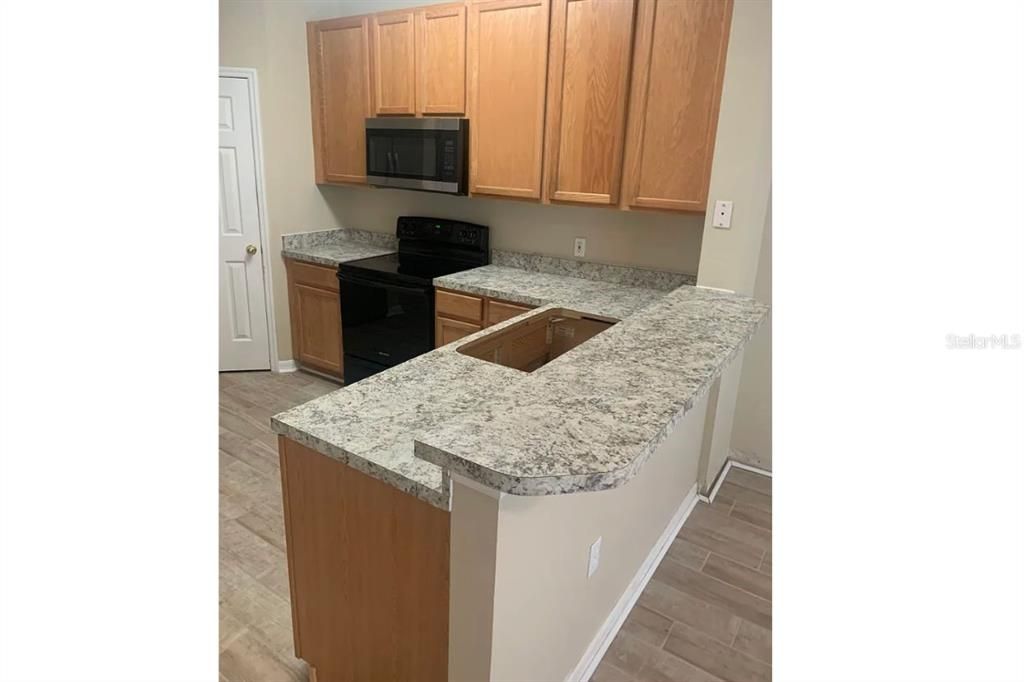 For Rent: $1,850 (2 beds, 2 baths, 1216 Square Feet)
