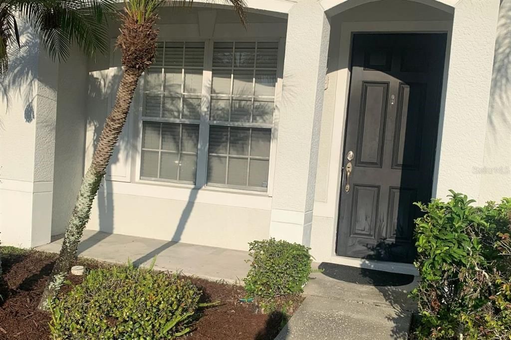 For Rent: $1,850 (2 beds, 2 baths, 1216 Square Feet)