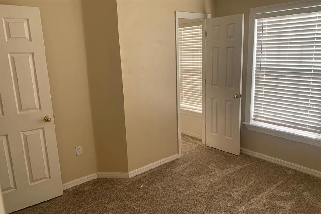 For Rent: $1,850 (2 beds, 2 baths, 1216 Square Feet)