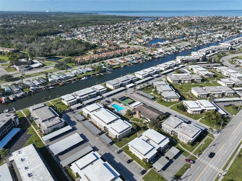 For Sale: $140,000 (2 beds, 2 baths, 1104 Square Feet)