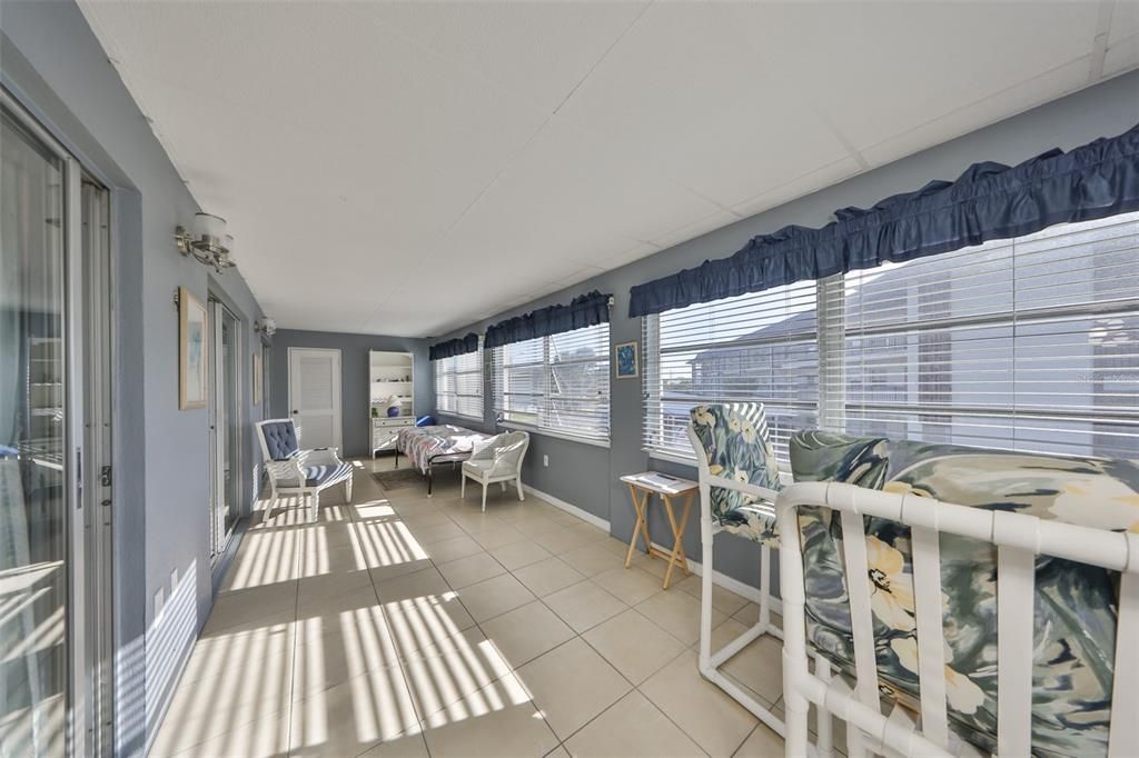 For Sale: $140,000 (2 beds, 2 baths, 1104 Square Feet)