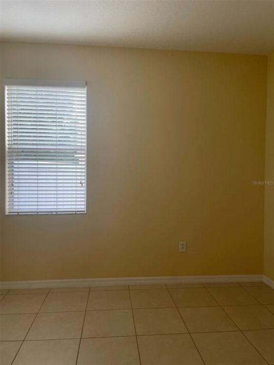 En Renta: $2,745 (3 camas, 2 baños, 2111 Pies cuadrados)