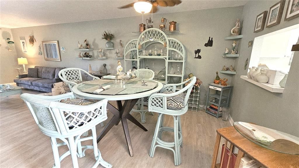 For Rent: $2,750 (2 beds, 2 baths, 1228 Square Feet)