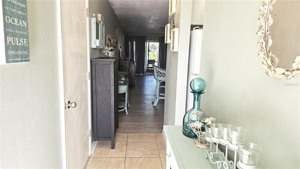 For Rent: $2,750 (2 beds, 2 baths, 1228 Square Feet)