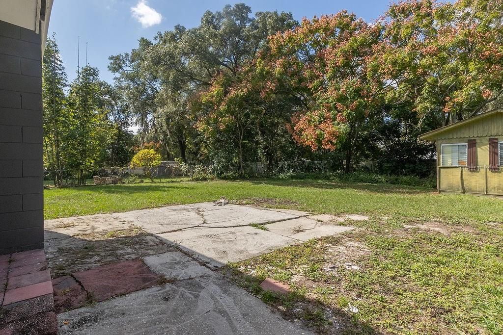 出租: $1,750 (2 贝兹, 1 浴室, 1104 平方英尺)