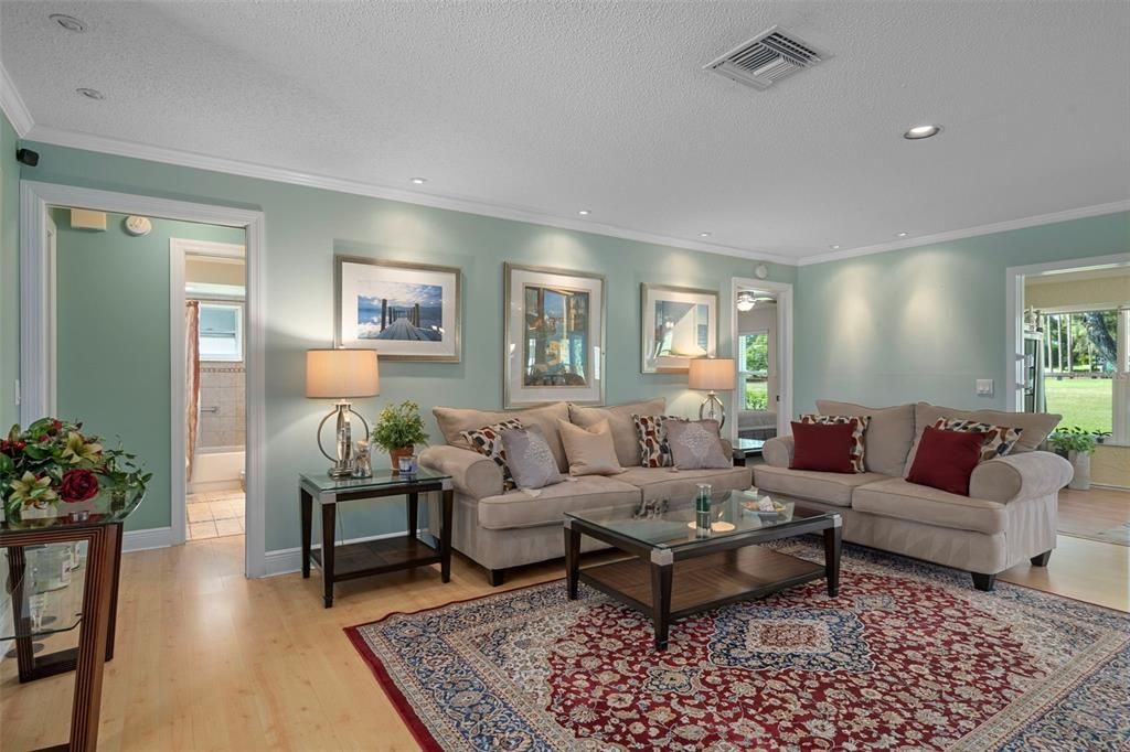 For Rent: $3,400 (2 beds, 2 baths, 1426 Square Feet)