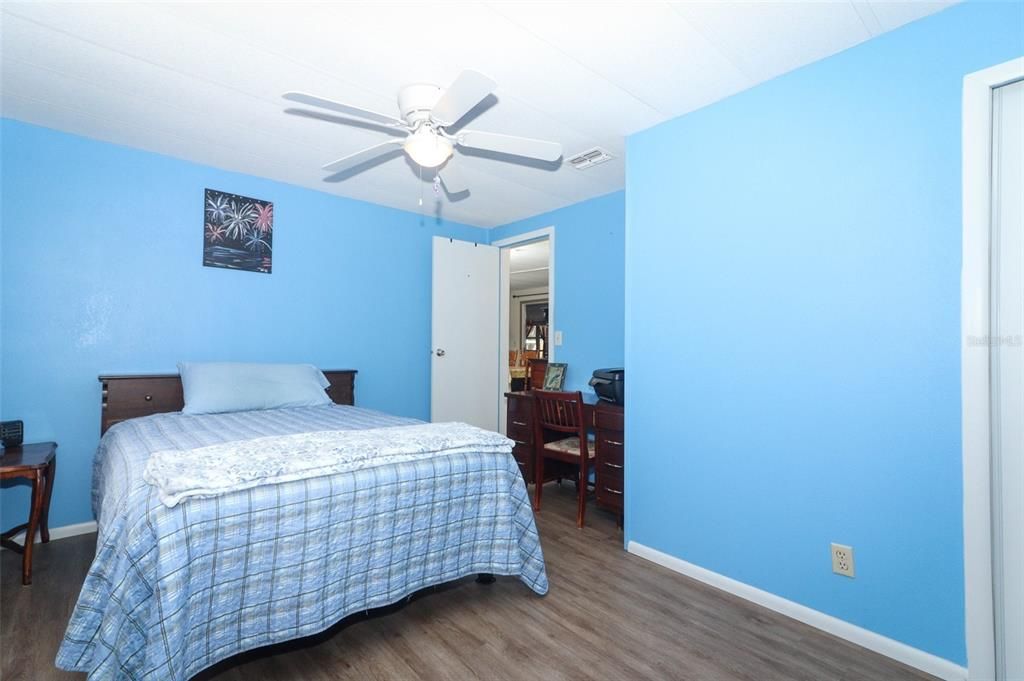 待售: $93,500 (3 贝兹, 2 浴室, 1536 平方英尺)