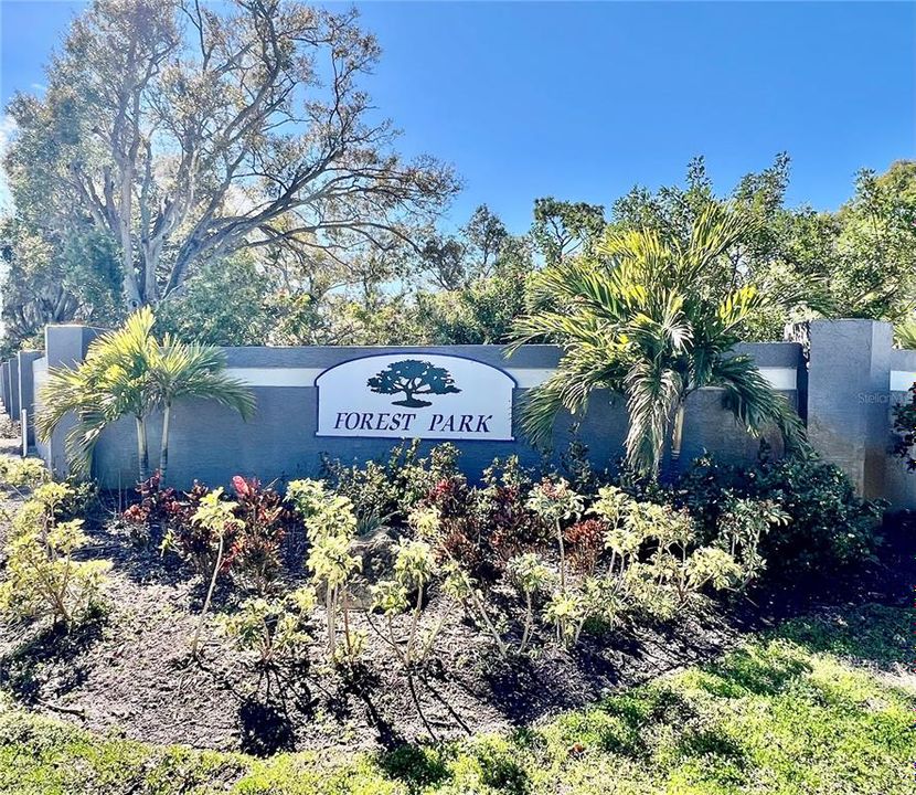 For Sale: $277,000 (2 beds, 2 baths, 1090 Square Feet)