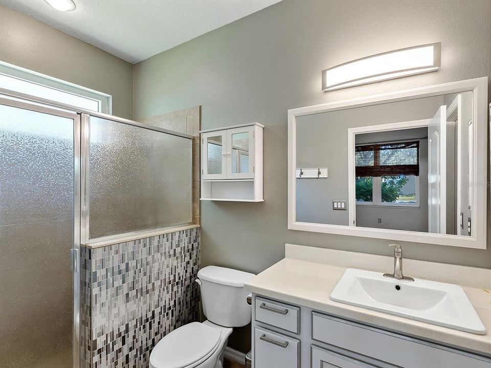 Active With Contract: $412,000 (3 beds, 2 baths, 1320 Square Feet)