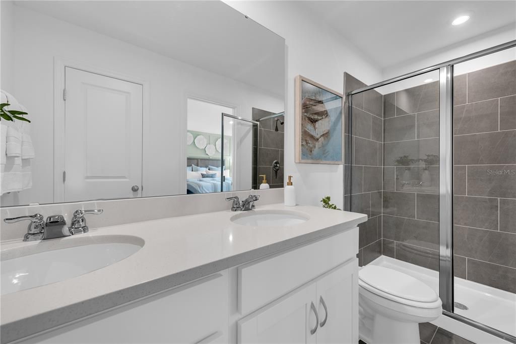 For Sale: $265,915 (3 beds, 2 baths, 1451 Square Feet)