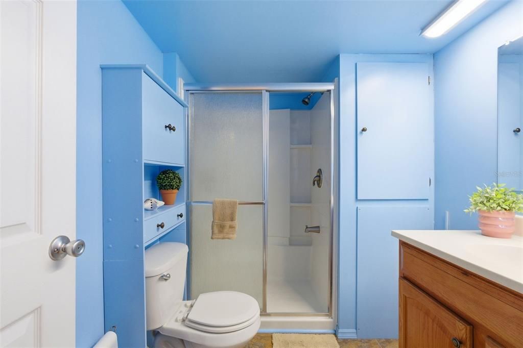 На продажу: $85,000 (2 спален, 1 ванн, 852 Квадратных фут)