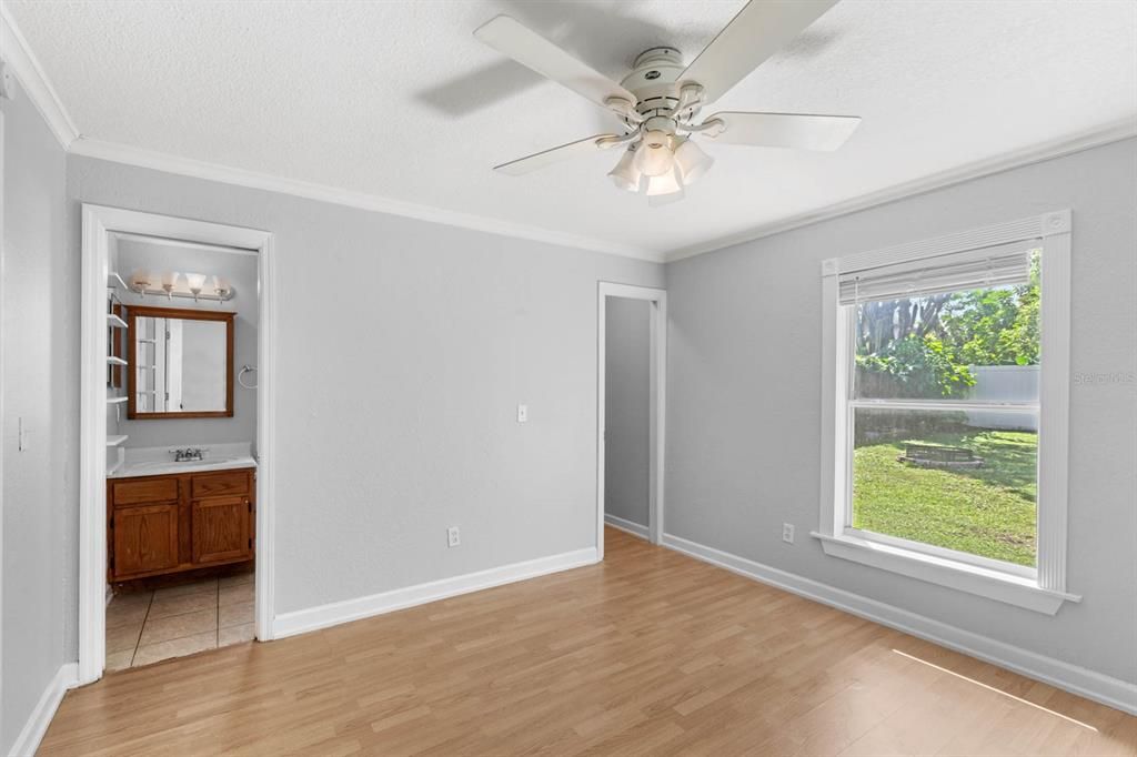 For Rent: $1,795 (2 beds, 2 baths, 800 Square Feet)