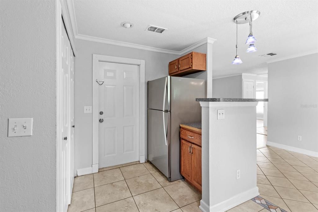 For Rent: $1,795 (2 beds, 2 baths, 800 Square Feet)