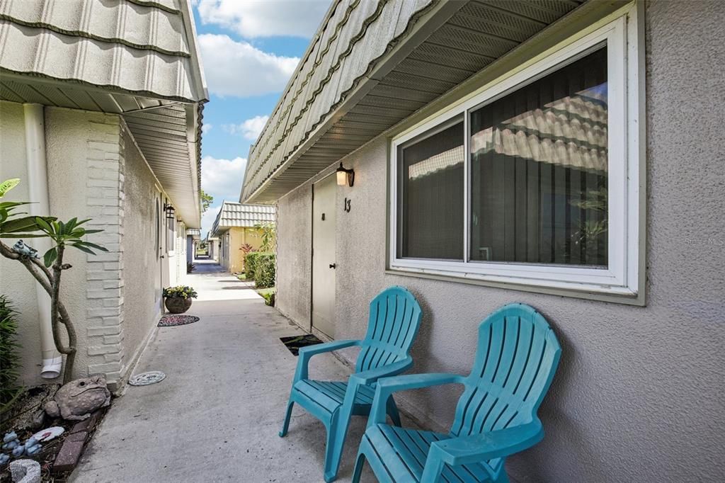 待售: $115,000 (2 贝兹, 2 浴室, 960 平方英尺)