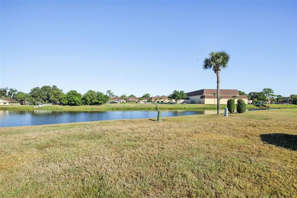 待售: $115,000 (2 贝兹, 2 浴室, 960 平方英尺)