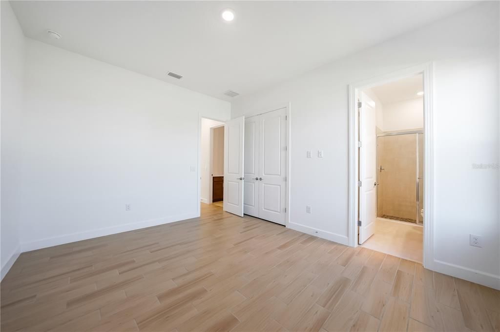 На продажу: $1,025,000 (4 спален, 3 ванн, 3108 Квадратных фут)