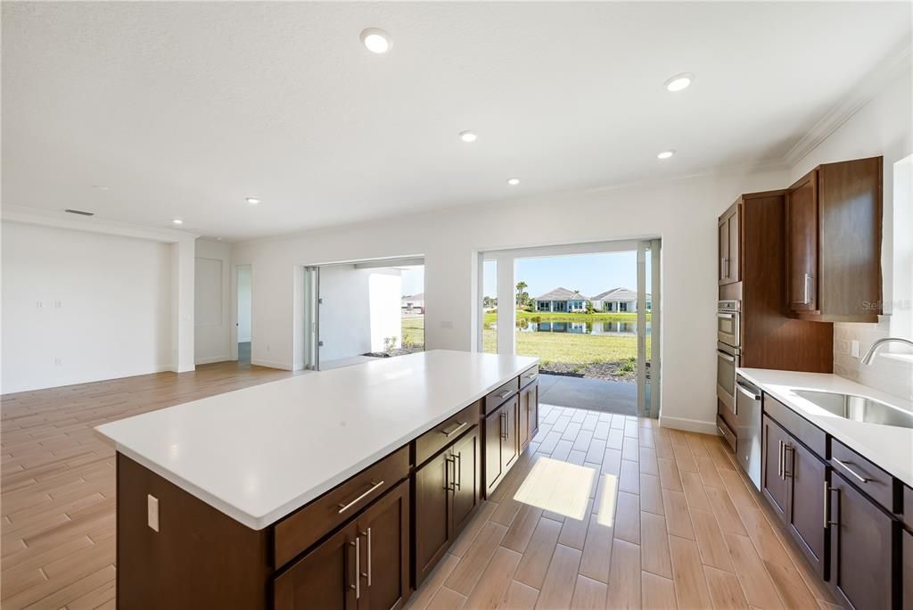 На продажу: $1,025,000 (4 спален, 3 ванн, 3108 Квадратных фут)