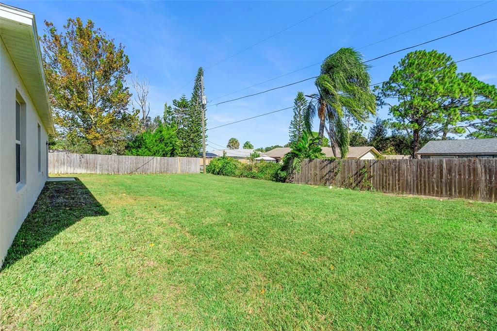 待售: $375,000 (4 贝兹, 2 浴室, 1854 平方英尺)