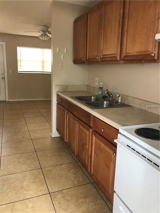 出租: $1,500 (2 贝兹, 1 浴室, 1296 平方英尺)