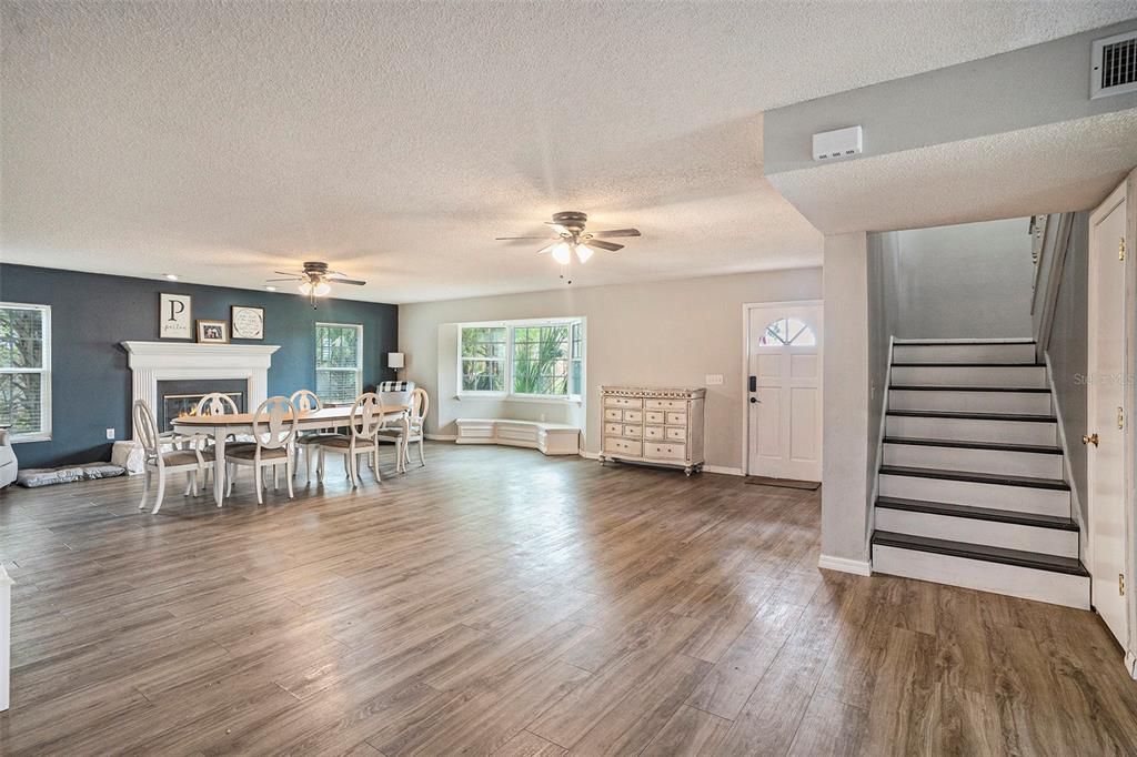 For Sale: $679,999 (5 beds, 3 baths, 3480 Square Feet)