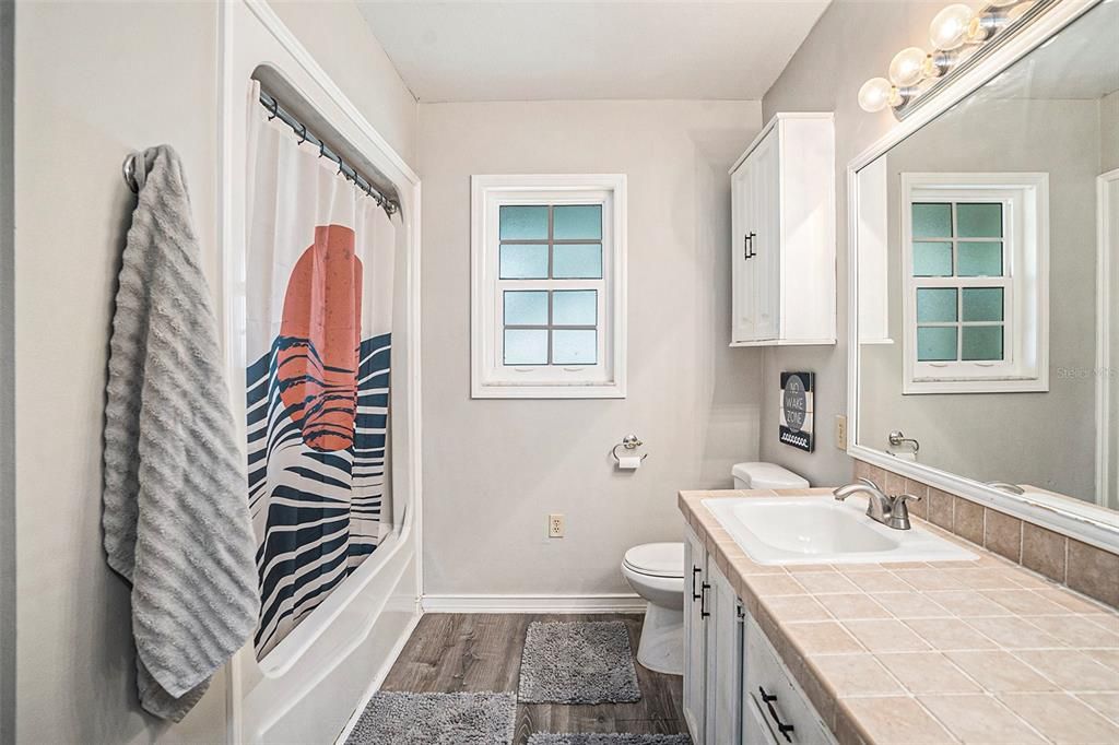 For Sale: $679,999 (5 beds, 3 baths, 3480 Square Feet)