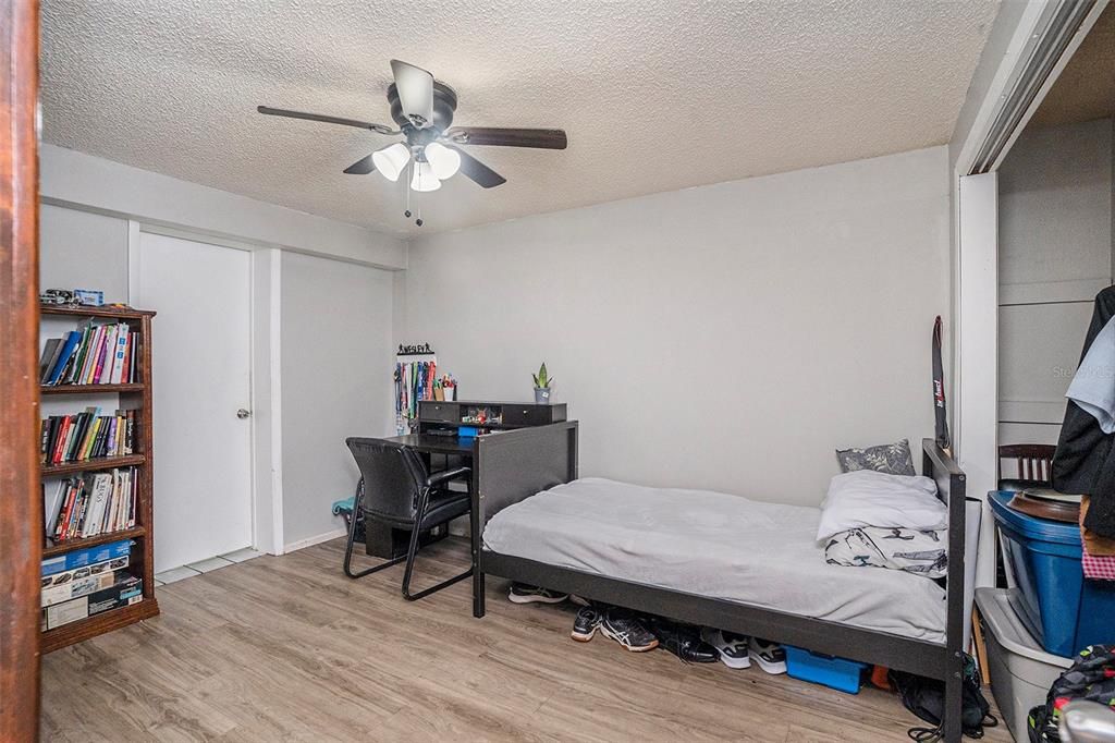 For Sale: $679,999 (5 beds, 3 baths, 3480 Square Feet)