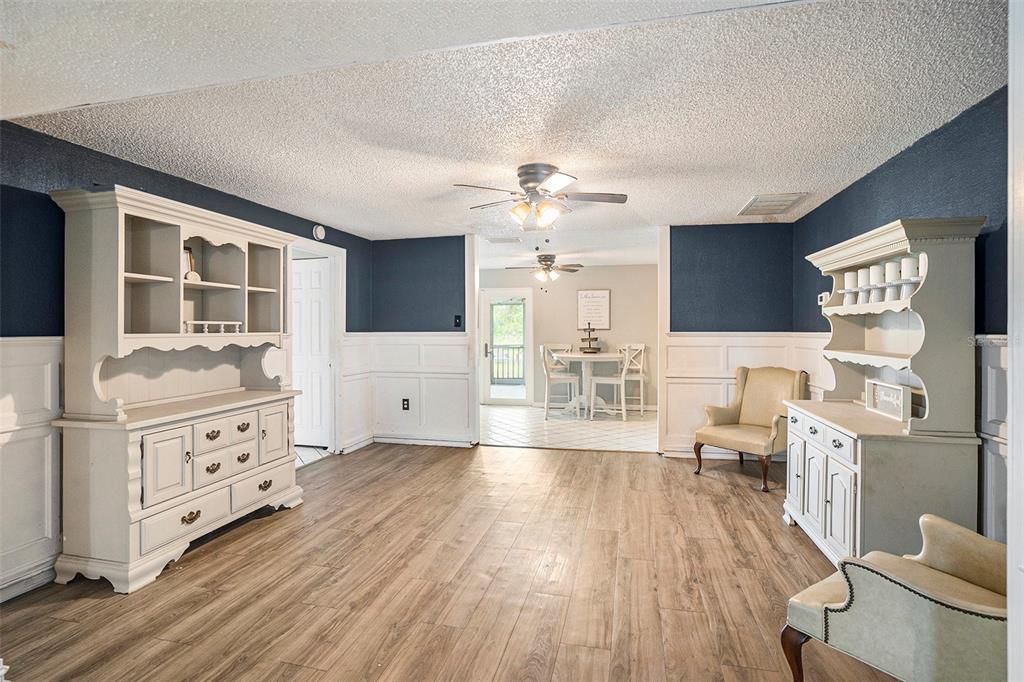 For Sale: $679,999 (5 beds, 3 baths, 3480 Square Feet)