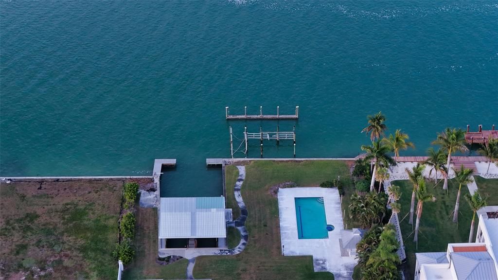 For Sale: $9,850,000 (1.11 acres)