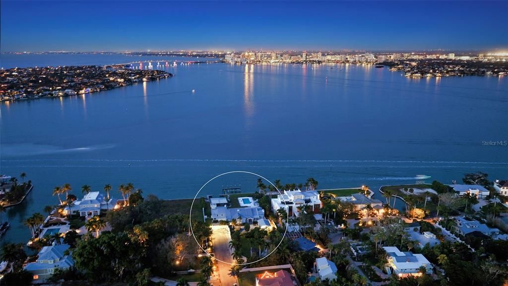 For Sale: $9,850,000 (1.11 acres)