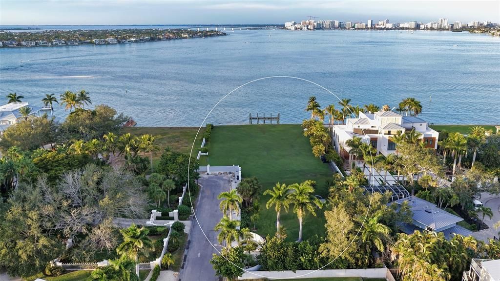 For Sale: $9,850,000 (1.11 acres)