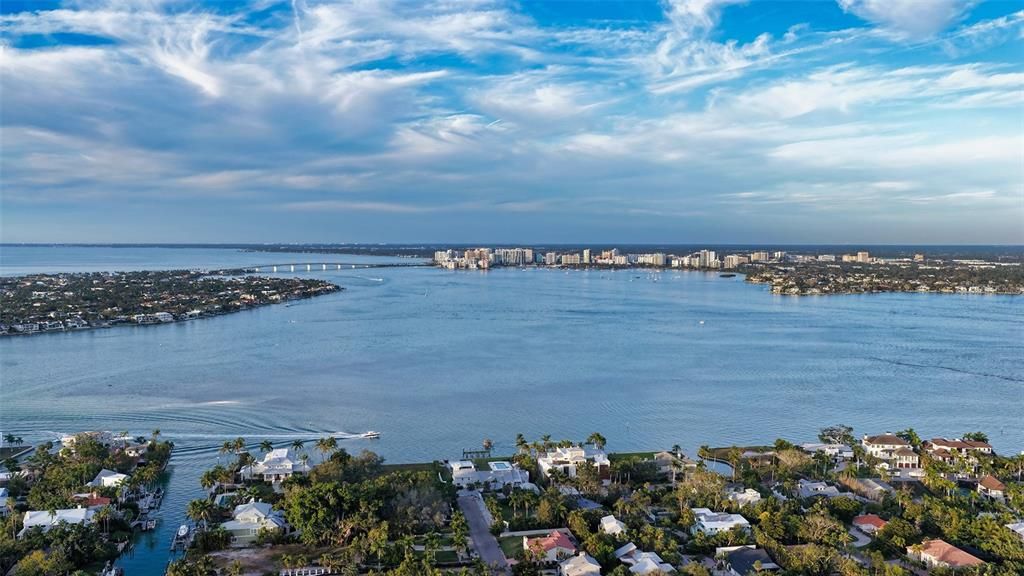 For Sale: $9,850,000 (1.11 acres)