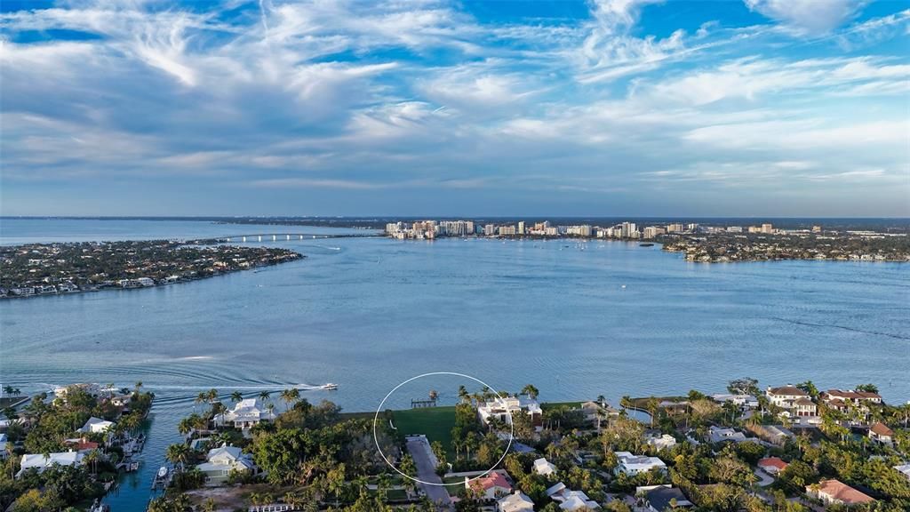 For Sale: $9,850,000 (1.11 acres)