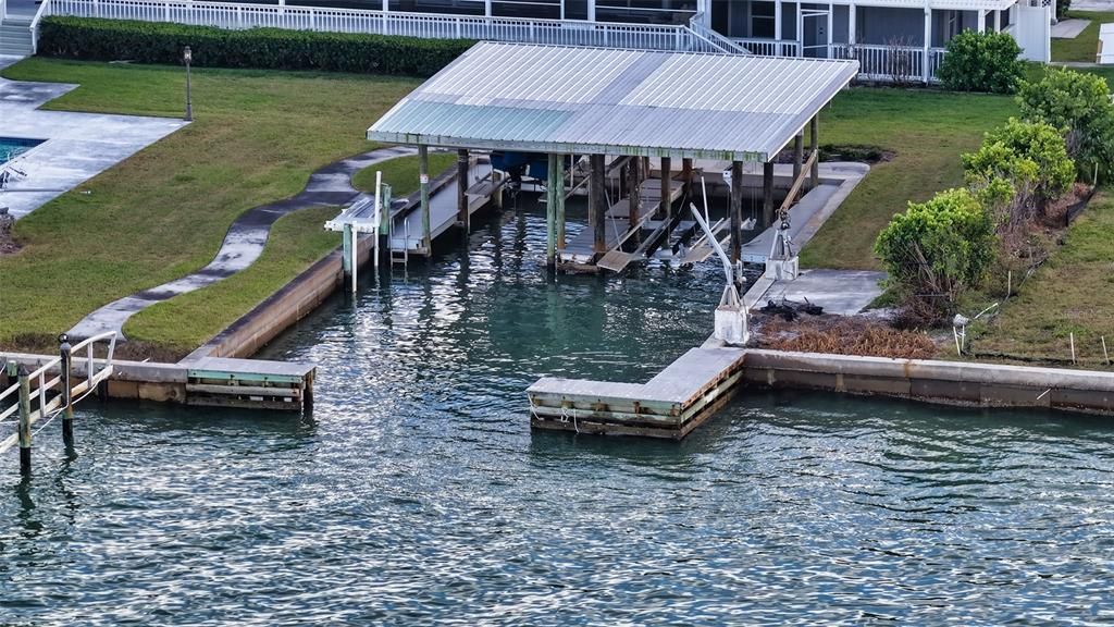 For Sale: $9,850,000 (1.11 acres)