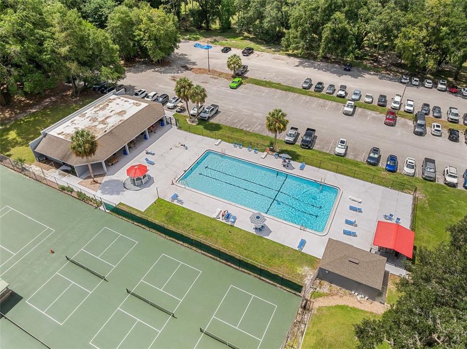 待售: $245,000 (2 贝兹, 2 浴室, 1243 平方英尺)