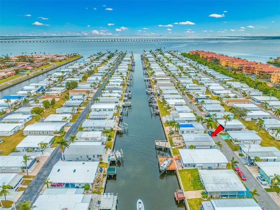 На продажу: $249,900 (2 спален, 2 ванн, 1008 Квадратных фут)