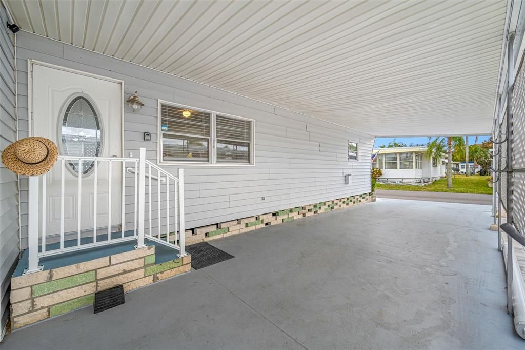 На продажу: $249,900 (2 спален, 2 ванн, 1008 Квадратных фут)