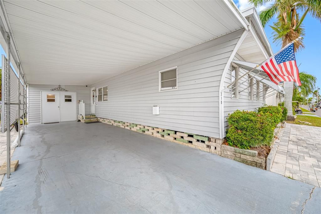 На продажу: $249,900 (2 спален, 2 ванн, 1008 Квадратных фут)