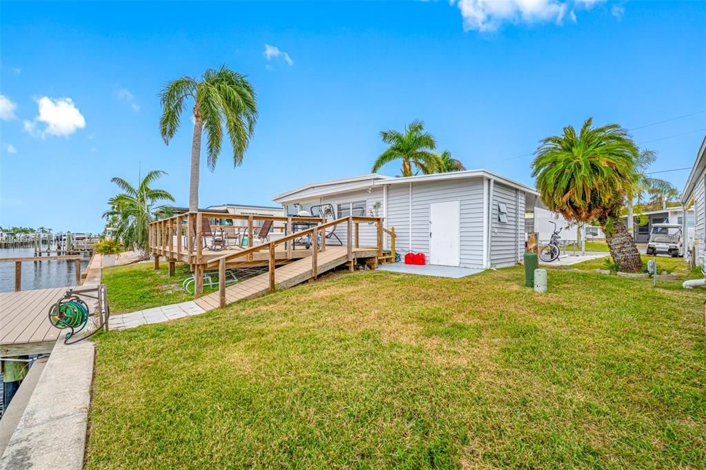 На продажу: $249,900 (2 спален, 2 ванн, 1008 Квадратных фут)