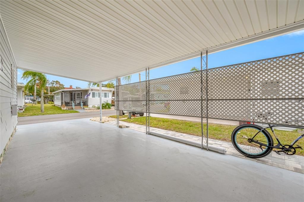 На продажу: $249,900 (2 спален, 2 ванн, 1008 Квадратных фут)