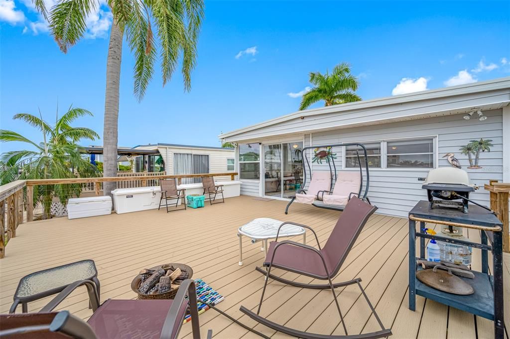 На продажу: $249,900 (2 спален, 2 ванн, 1008 Квадратных фут)