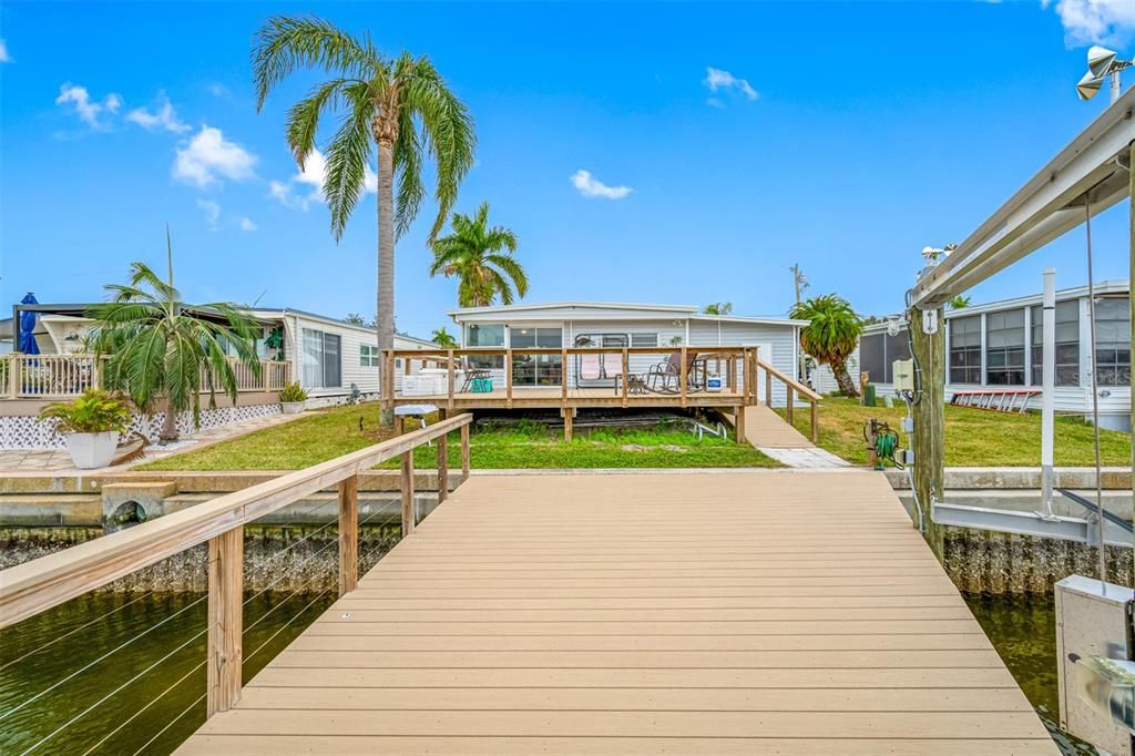 На продажу: $249,900 (2 спален, 2 ванн, 1008 Квадратных фут)