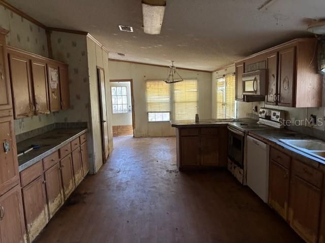 Activo con contrato: $130,000 (3 camas, 2 baños, 1620 Pies cuadrados)