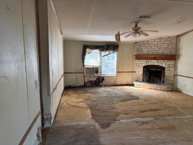 Activo con contrato: $130,000 (3 camas, 2 baños, 1620 Pies cuadrados)