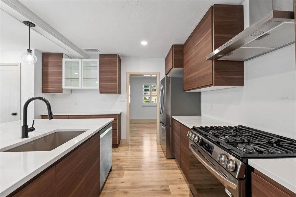 For Sale: $441,000 (3 beds, 2 baths, 1725 Square Feet)