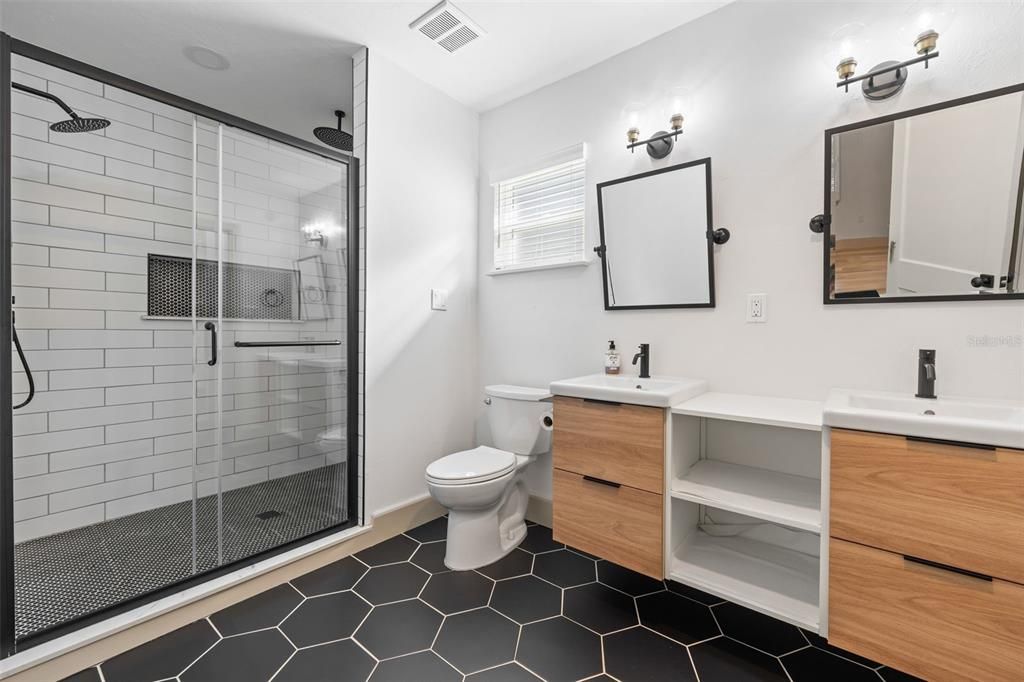 For Sale: $441,000 (3 beds, 2 baths, 1725 Square Feet)