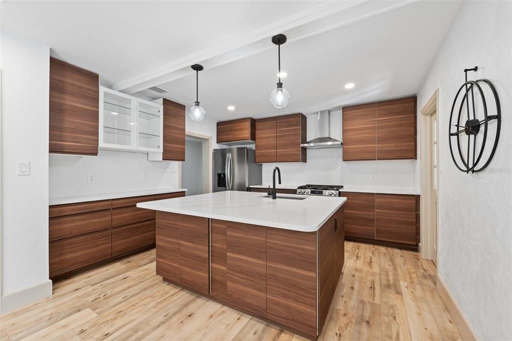 For Sale: $441,000 (3 beds, 2 baths, 1725 Square Feet)