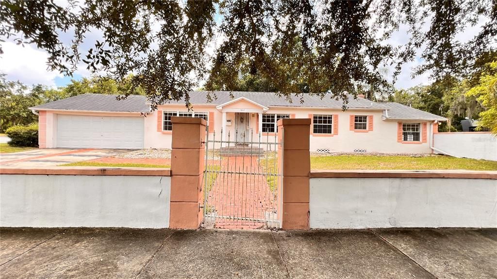 В аренду: $3,295 (3 спален, 2 ванн, 1747 Квадратных фут)