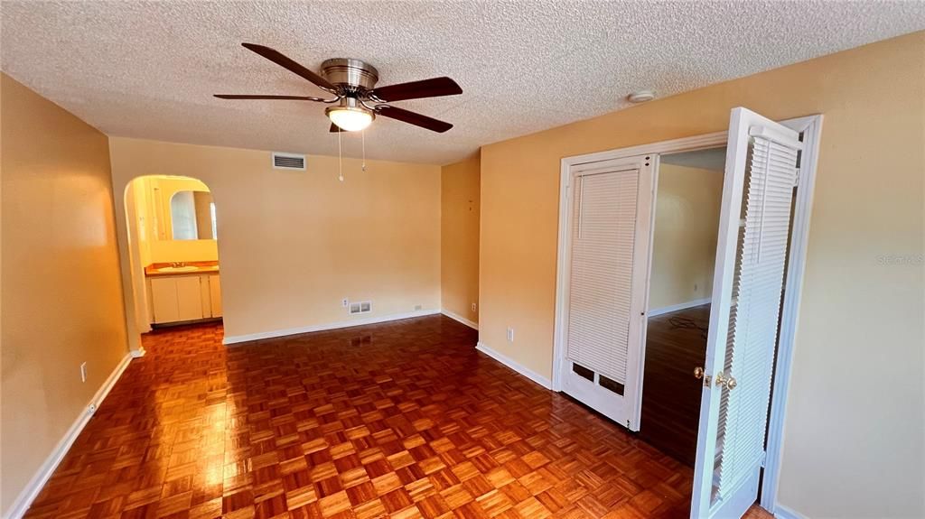 В аренду: $3,295 (3 спален, 2 ванн, 1747 Квадратных фут)