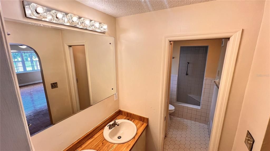 В аренду: $3,295 (3 спален, 2 ванн, 1747 Квадратных фут)