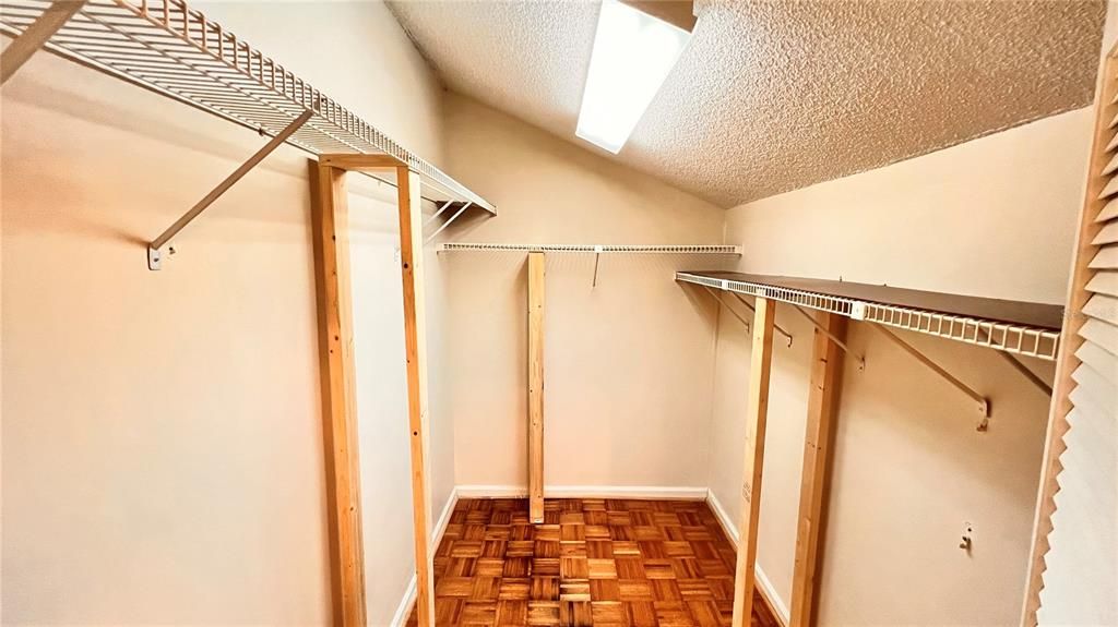 В аренду: $3,295 (3 спален, 2 ванн, 1747 Квадратных фут)